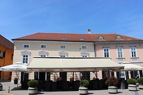 Hotel Livadić