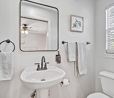 Downtown Sarasota 2BR Cottage