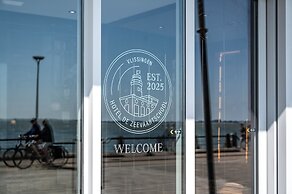 Hotel De Zeevaartschool