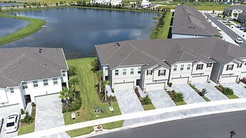 Waterview Luxury Retreat for 12!