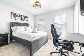 Waterview Luxury Retreat for 12!