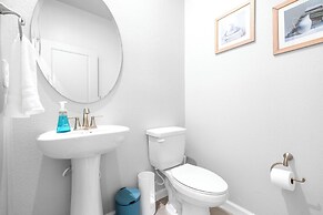 Waterview Luxury Retreat for 12!