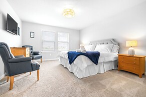 Waterview Luxury Retreat for 12!