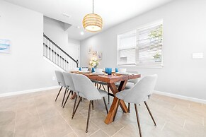 Waterview Luxury Retreat for 12!