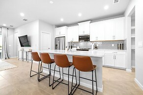 Waterview Luxury Retreat for 12!