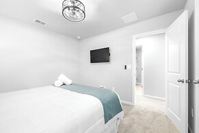 Waterview Luxury Retreat for 12!