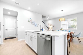 Waterview Luxury Retreat for 12!