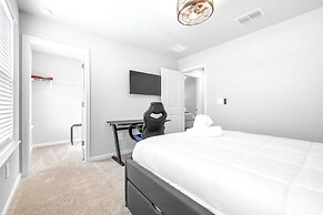 Waterview Luxury Retreat for 12!