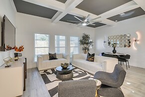 4 Mi to NRG Stadium: Luxurious Houston Townhome!
