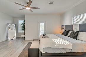 4 Mi to NRG Stadium: Luxurious Houston Townhome!