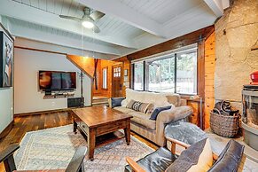 3 Mi to Skiing: Retreat w/ Deck in Tahoe Donner!