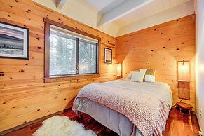 3 Mi to Skiing: Retreat w/ Deck in Tahoe Donner!