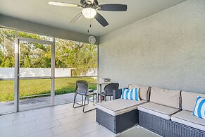 3 Mi to Clearwater Beach: Home w/ Patio & Grill!
