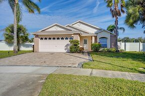 6 Mi to Disney World: Home w/ Large Yard!