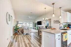 The Villages Golf Escape: Home w/ Pool Access!