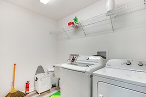 The Villages Golf Escape: Home w/ Pool Access!