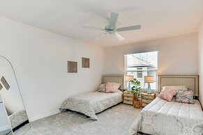 The Villages Golf Escape: Home w/ Pool Access!