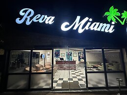 Reva Miami Hotel Restaurant SPA
