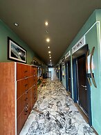 Reva Miami Hotel Restaurant SPA