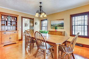 3 Mi to Dtwn: Gem w/ Patio & Fire Pit in New Haven