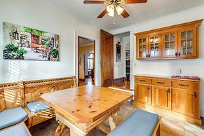 3 Mi to Dtwn: Gem w/ Patio & Fire Pit in New Haven