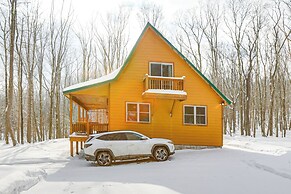Hike, Ski & Raft: Terra Alta Cabin w/ Large Deck