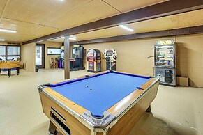 Hike, Ski & Raft: Terra Alta Cabin w/ Large Deck