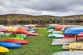 Hike, Ski & Raft: Terra Alta Cabin w/ Large Deck