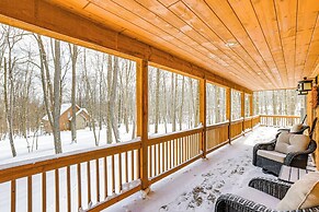 Hike, Ski & Raft: Terra Alta Cabin w/ Large Deck