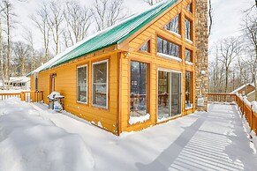 Hike, Ski & Raft: Terra Alta Cabin w/ Large Deck