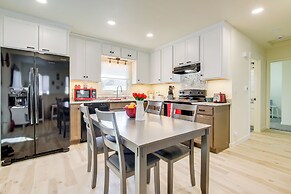 2 Mi to Lincoln Park Zoo: Family-friendly Home