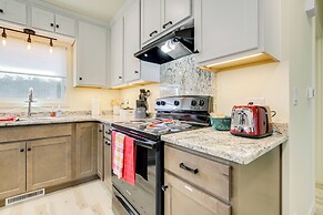2 Mi to Lincoln Park Zoo: Family-friendly Home