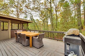 1 Mi to Beach: Lake Rabun Home w/ Large Deck!