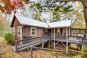 1 Mi to Beach: Lake Rabun Home w/ Large Deck!