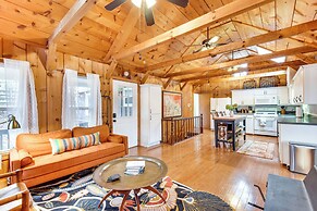 1 Mi to Beach: Lake Rabun Home w/ Large Deck!