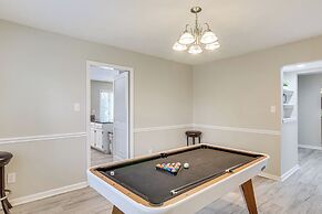 3 Mi to Dtwn Fayetteville: Home w/ Pool Table