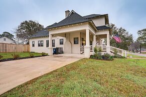 1/2 Mi to Downtown Shops: Brenham Home w/ Fire Pit