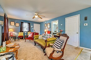 Hot Tub & Sauna: Kannapolis Bungalow