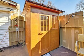 Hot Tub & Sauna: Kannapolis Bungalow