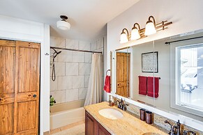 Mtn-view Patio & Hot Tub: Home in Avon