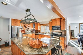 Mtn-view Patio & Hot Tub: Home in Avon