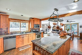 Mtn-view Patio & Hot Tub: Home in Avon