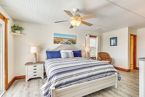 Beachfront Home 1 Mi to Lighthouse on Oak Island