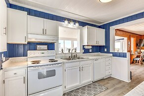 Beachfront Home 1 Mi to Lighthouse on Oak Island