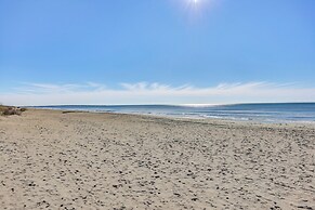Beachfront Home 1 Mi to Lighthouse on Oak Island