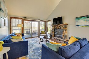 Spacious Modern Home ~ 1 Mi to Camelback Mountain!