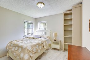 2 Mi to Houston Funplex: Home w/ Private Yard!