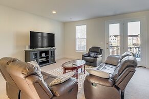 Balcony & Pool Access: Modern Gainesville Home