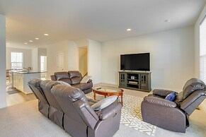 Balcony & Pool Access: Modern Gainesville Home