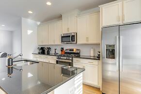 Balcony & Pool Access: Modern Gainesville Home